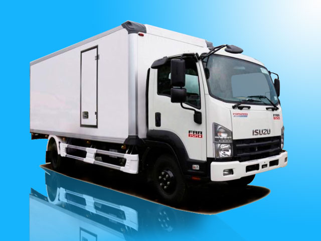 Xe tải Isuzu 6 tấn thùng bảo ôn - FRR90NE4