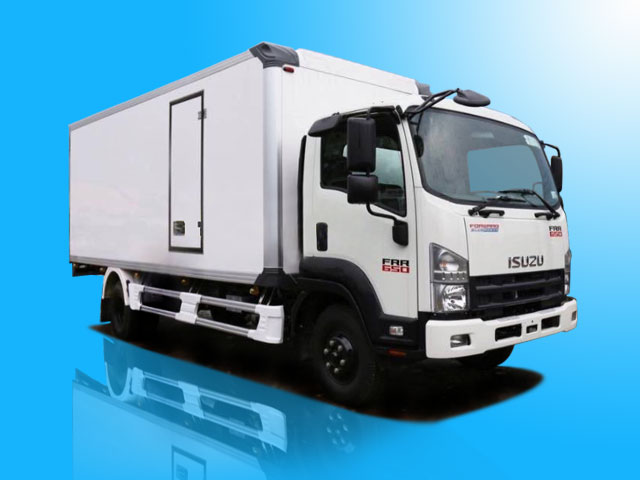 Xe tải Isuzu 6 tấn thùng bảo ôn - FRR90LE4